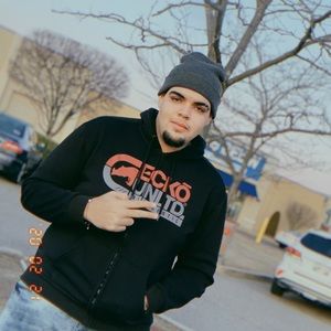 Meet your Posher, Angelo